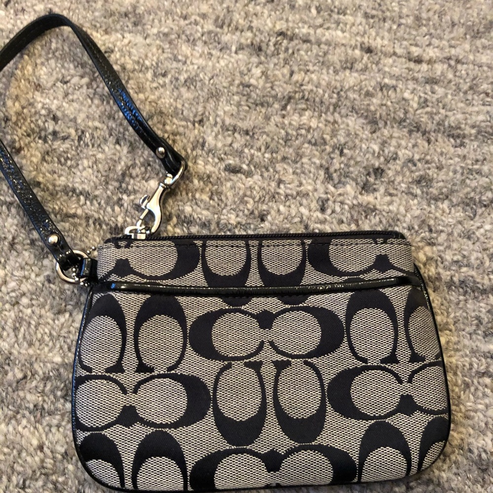 Coach NWOT Black Signature Wristlet